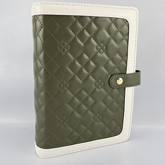 Vlando Yancy Travel Jewelry Organiser Foldable Jewelry Storage Book Green/Cream - Picture 5 of 15